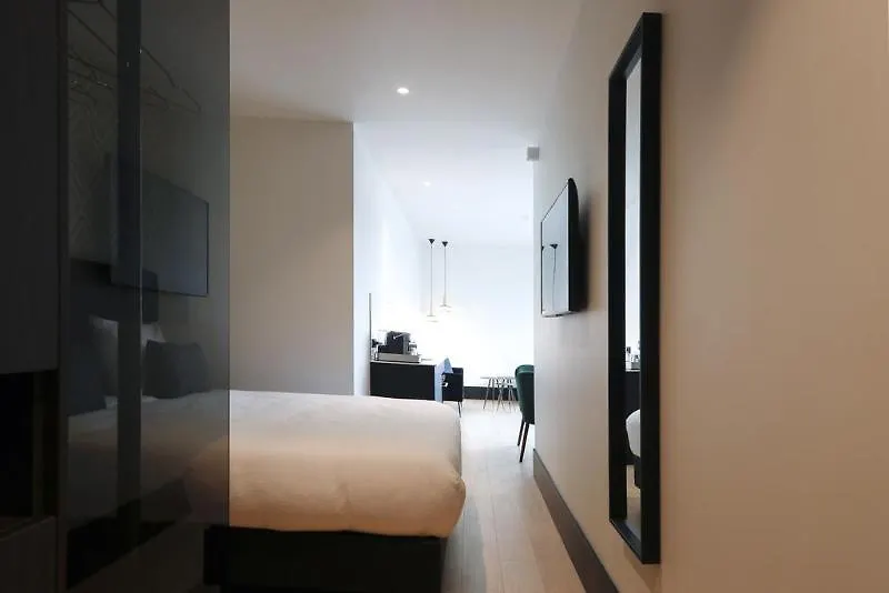 The James Rotterdam Hotel